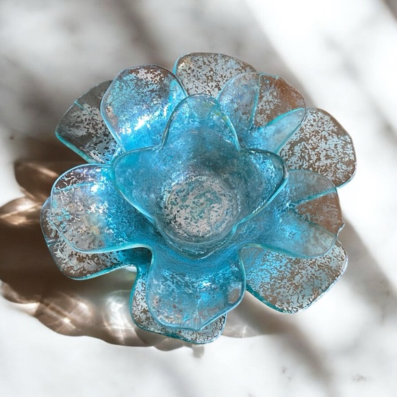 Teal Lotus Candle Holder - Picture 5 of 6